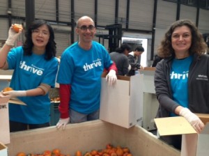 Kaiser Physicians volunteer at Second Harvest