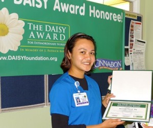 SSF Kaiser's Critical Care RN Brenda Tocol was presented the DAISY AWARD