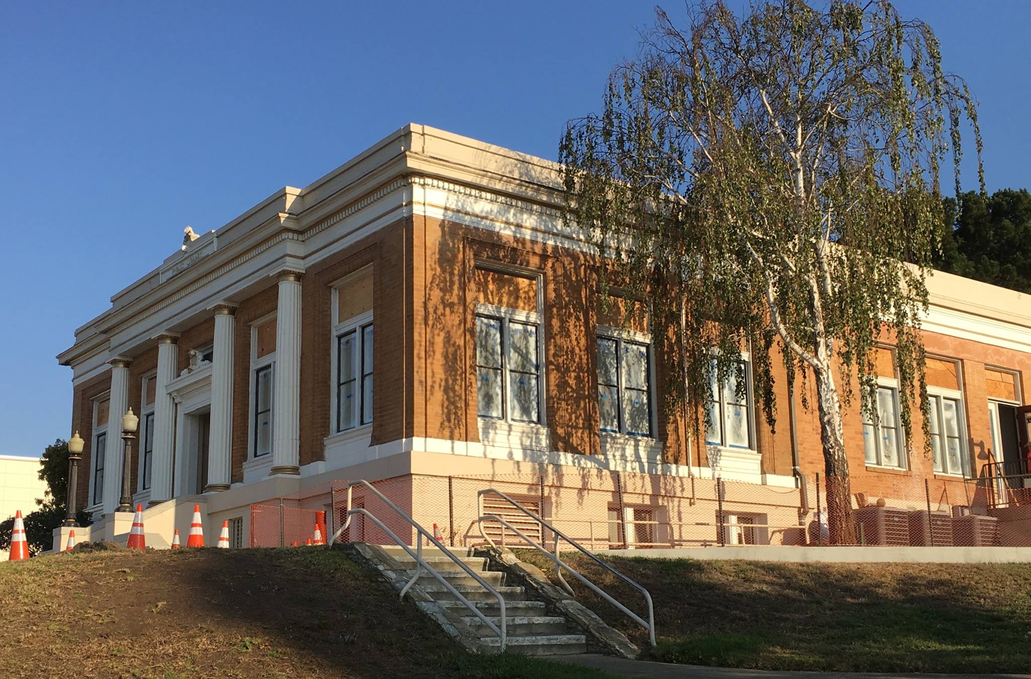 The Grand Ave Library is set to re-open Oct 15 Photo: SSF